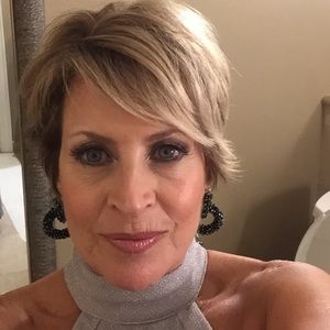 Meet your Posher, Cathy